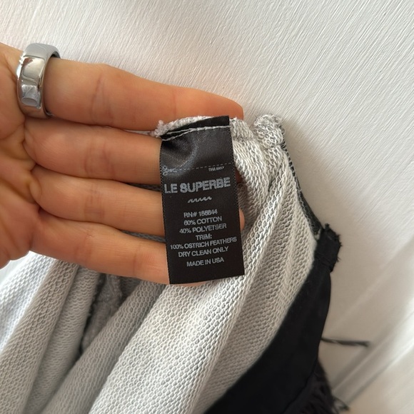 Le Superbe - Seeing Double Top w/ Feathers - size SMALL - Picture 8 of 8